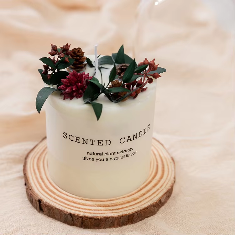 Glass scented candle